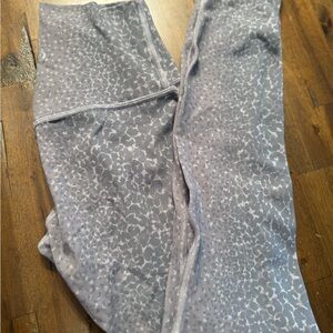 Lululemon align pant 2 grey cheetah animal print 25”